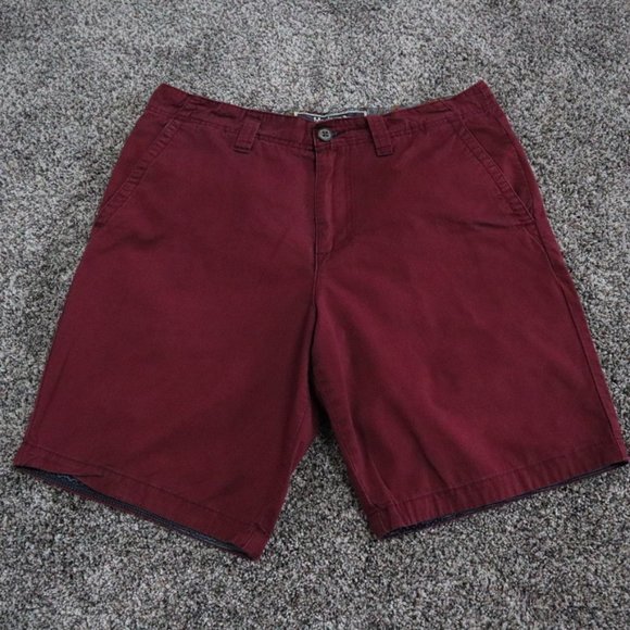 Modern Amusement Shorts - Picture 1 of 3